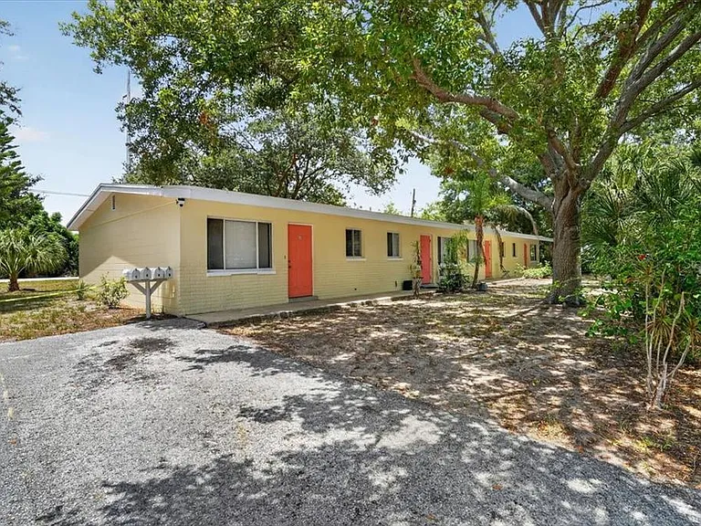 5991 Fairfield Ave S — Photo 13