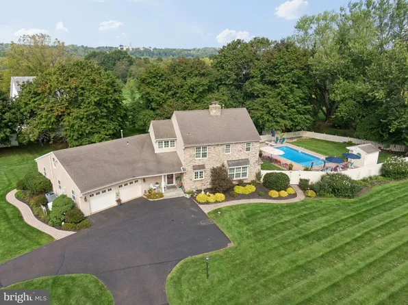 2 Cavallo Way, Doylestown, PA 18901