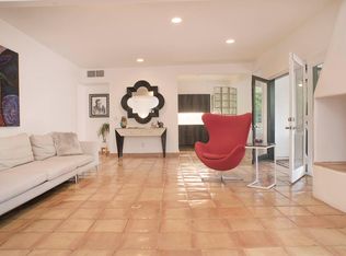 559 S Mountain View Dr, Palm Springs, CA 92264