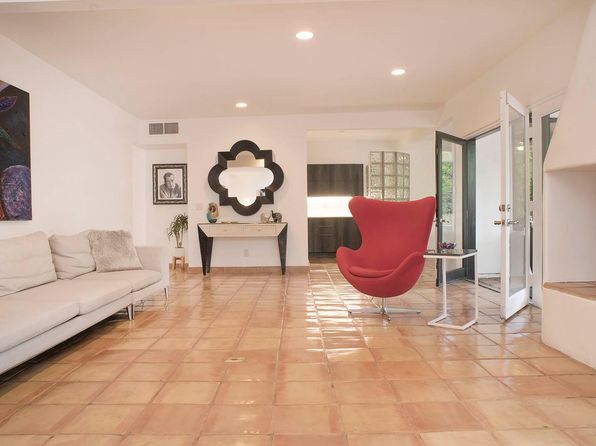 559 S Mountain View Dr