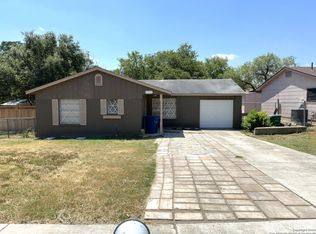 6058 Pancho Villa Dr, San Antonio, TX 78238