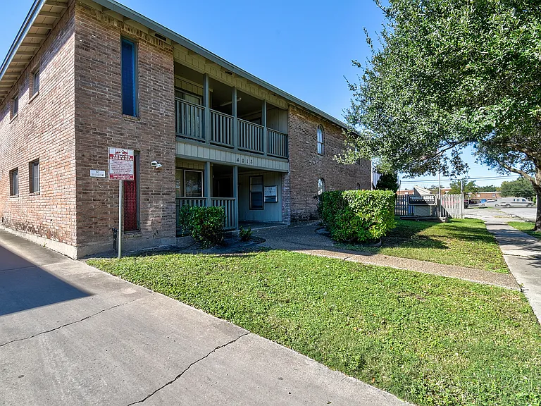Timber Ridge Apartments — Photo 11