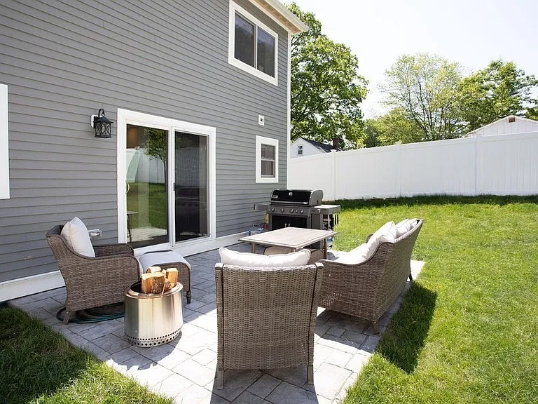 259 Lake Ave N #A — Photo 23