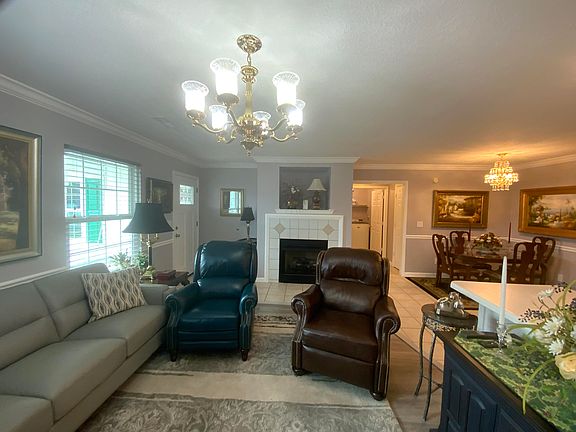 5th image of 329 Flagstone Dr