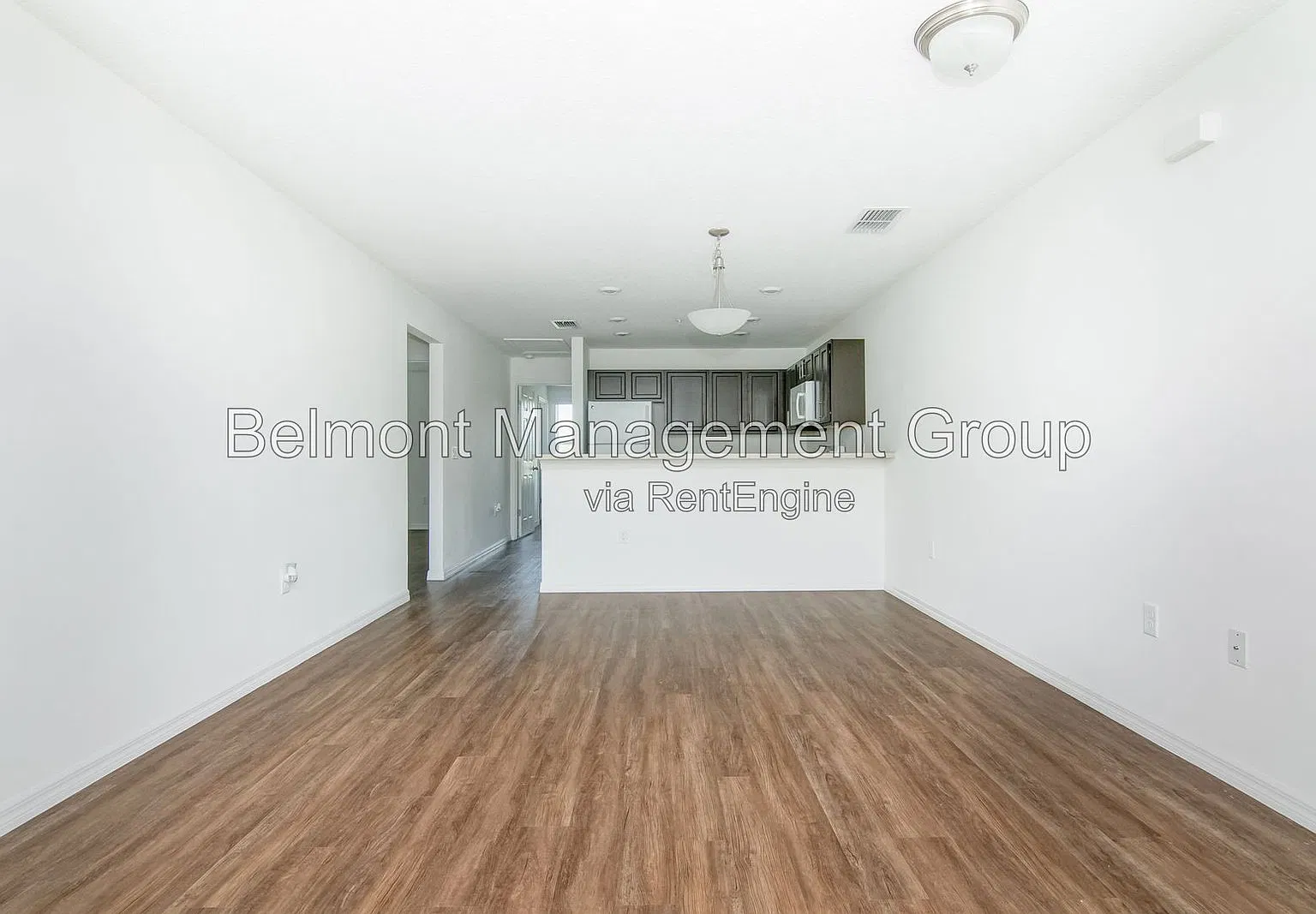 3 bed, 2.0 bath, 1028 sqft, $1,565 — Photo 3