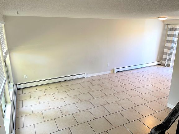 5th image of 2725 Harvard St #B