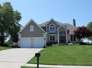 1401 Kensington Ct, Warrensburg, MO 64093