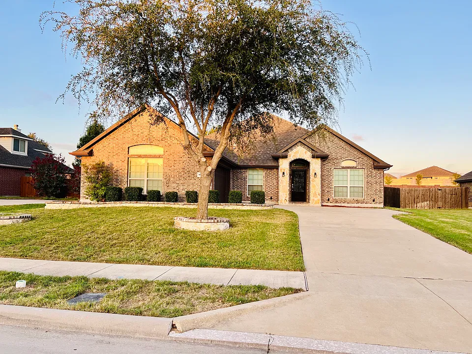 1501 Bricknell Dr