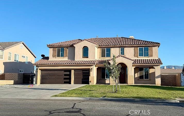 1st image of 3762 Paddock Way