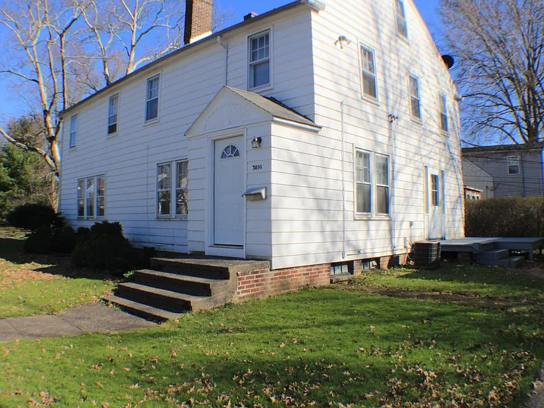 Secondary Angle exterior of unit, notice two entries side and front door both exclusive to unit no shared entries.