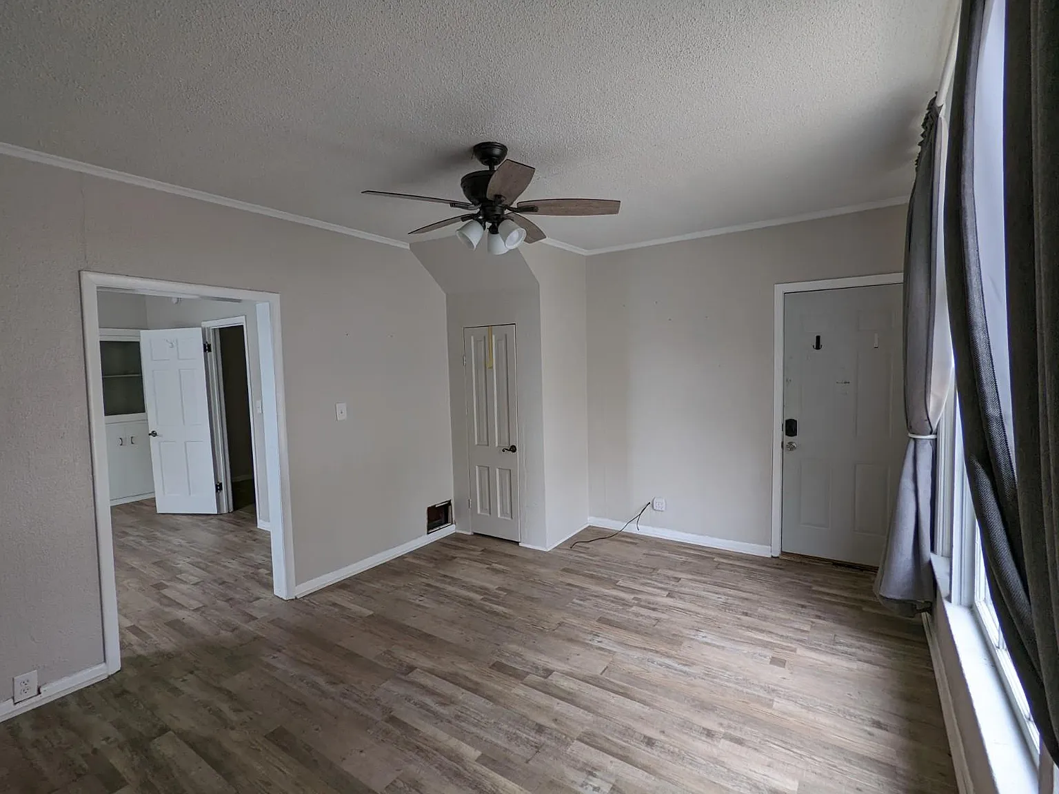 2 bed, 800 sqft, $1,600 — Photo 4