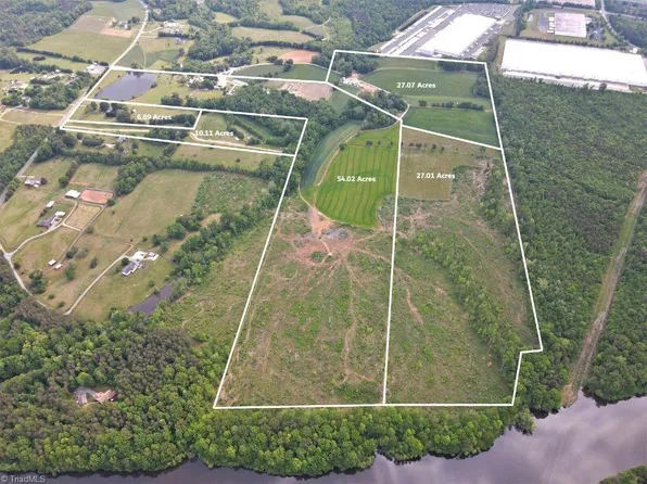 1424 State Highway 61 S, Whitsett, NC 27377