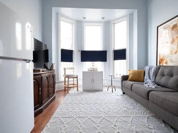 1709 Saint Paul St, Baltimore, MD