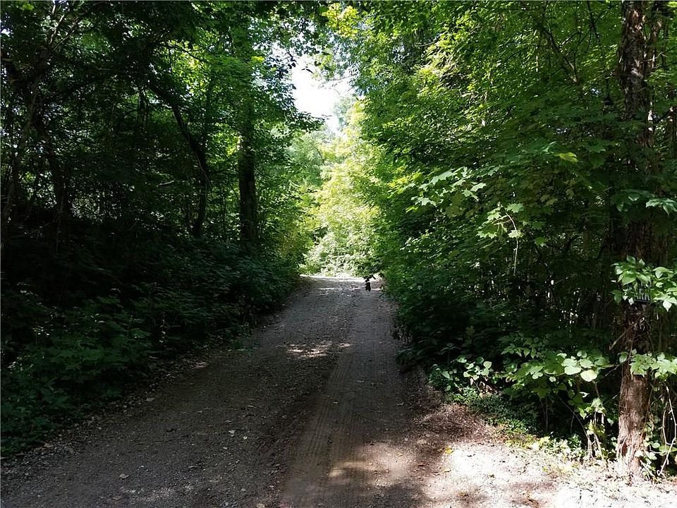 2nd image of 5582 Brubaker Rd