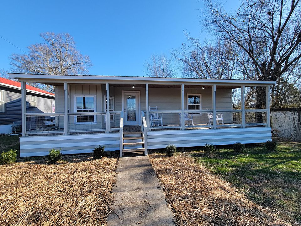 1st image of 408 Nellis Ave