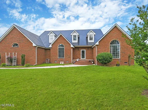 1018 Gemstone Circle, Winterville, NC 28590