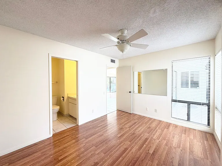 2550 Miramonte Cir E #C — Photo 15