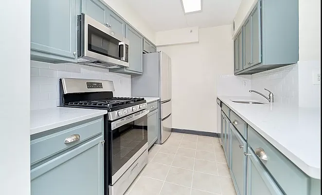 Rented by Brown Harris Stevens | media 12