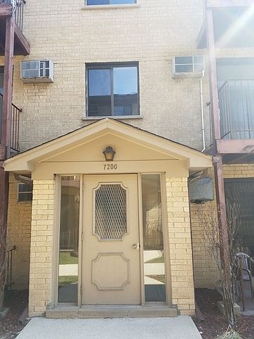 1st image of 7200 W Wrightwood Ave APT 3N