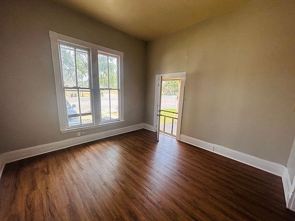 2nd image of 1750 E Commerce St APT 1