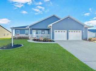 313 W Lincoln St, Fisher, IL 61843