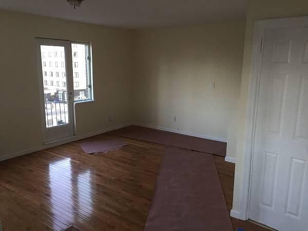 1st image of 16526 Clinton Ter Floor 1