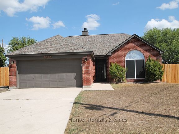 3rd image of 2603 Brook Hollow Cir