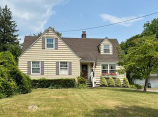 113 E Williams Ave, Barrington, NJ 08007