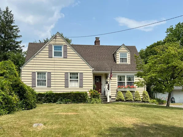 113 E Williams Ave, Barrington, NJ 08007