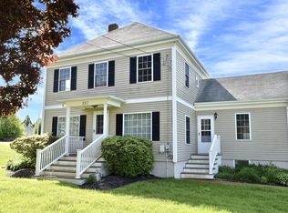 357 Slocum Rd, Dartmouth, MA 02747