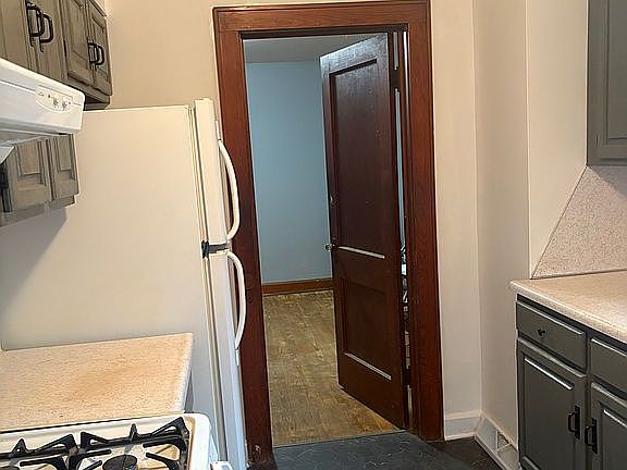 2nd image of 11781 Moffit Rd SW