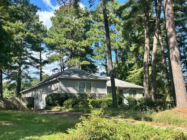 7965 Woods Ln, Jonesboro, GA 30236