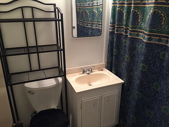 5th image of 9667 Bridgeport Way SW APT 8