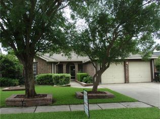 3814 Redbud Dr, La Porte, TX 77571