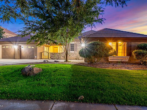 2nd image of 2875 E Linda Ln