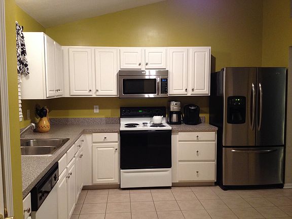 5th image of 1349 Reserve Dr
