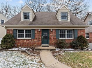 23 Barberry Ln, Saint Louis, MO 63122