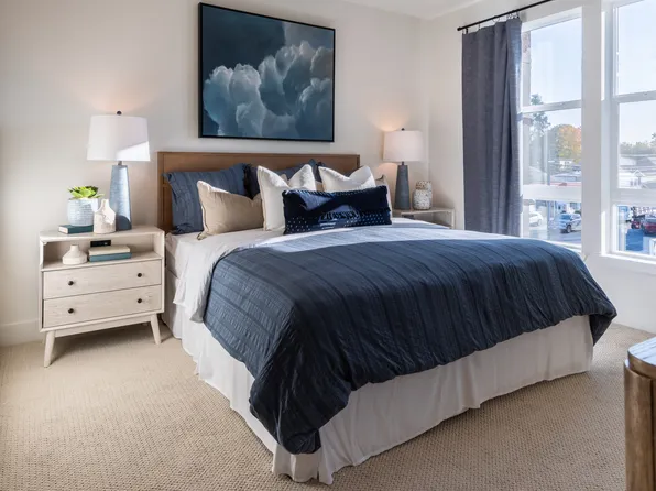 2151 Stanford St, Alameda, CA 94501