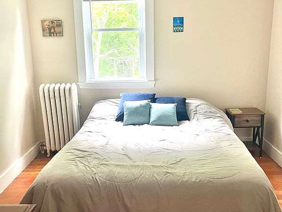 5th image of 79R Montvale Ave #2