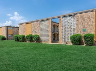 University Gardens Manor, Memphis, TN 38107