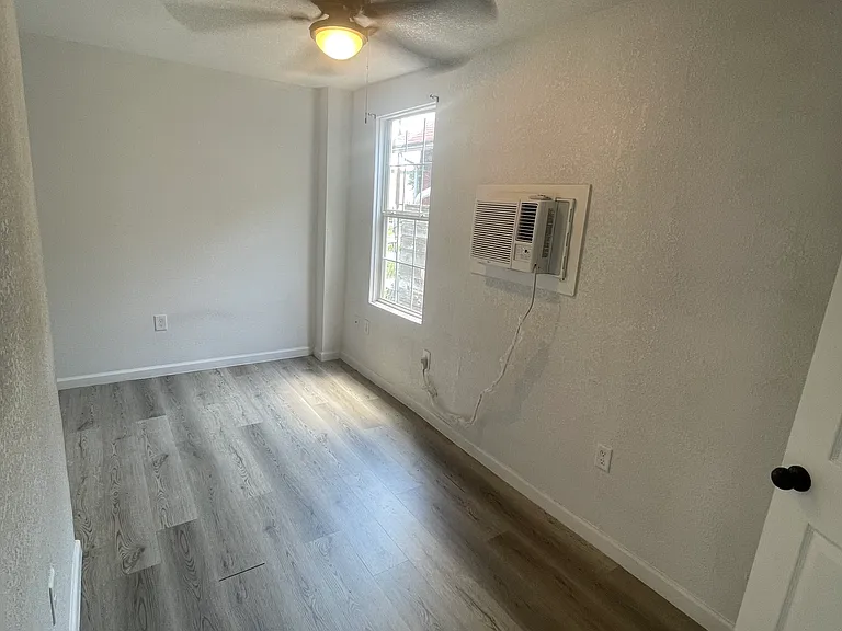 2616 Monterey St #101 — Photo 4