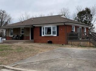 528 E Hillcrest Dr, Morristown, TN 37813