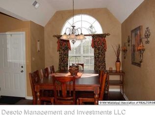 9041 Savannah Ridge Dr, Olive Branch, MS 38654