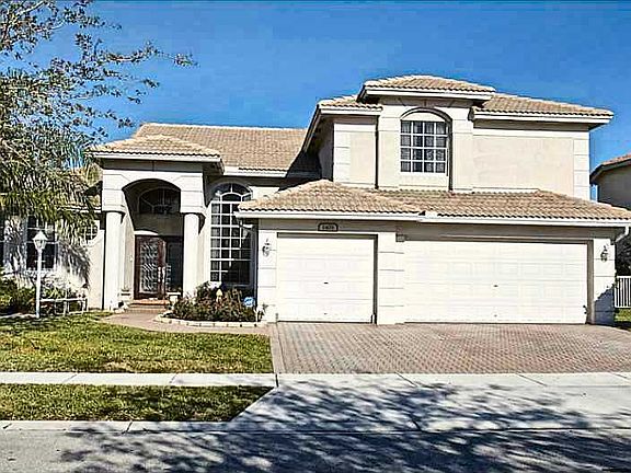 2nd image of 1401 Nw 139 Av