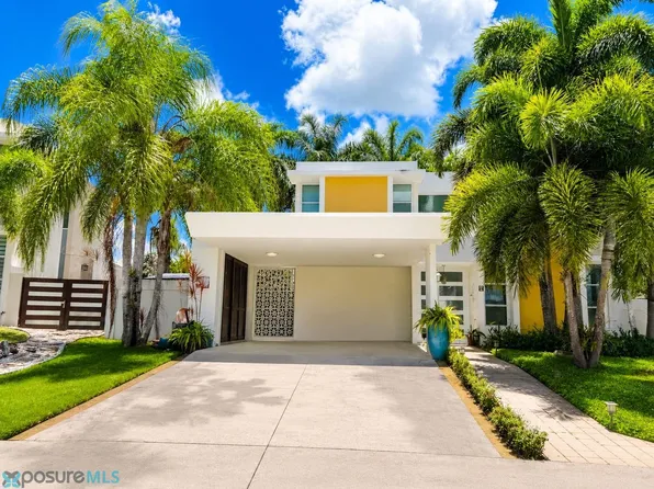 Mansiones Calle Cerezo #8, Las Piedras, PR 00771