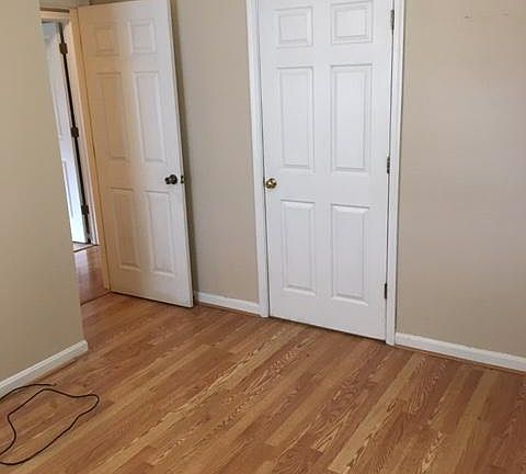 3rd image of 117 Mountain Ave