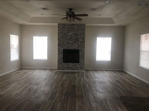 2nd image of 1501 City View Dr