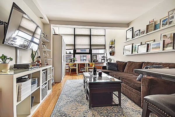 1st image of 350 E 62nd St APT 5S