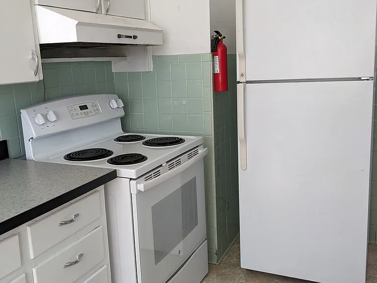 116 N 5th St E #B — Photo 2