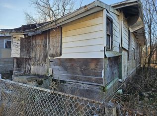 2456 Delaware St, Gary, IN 46407